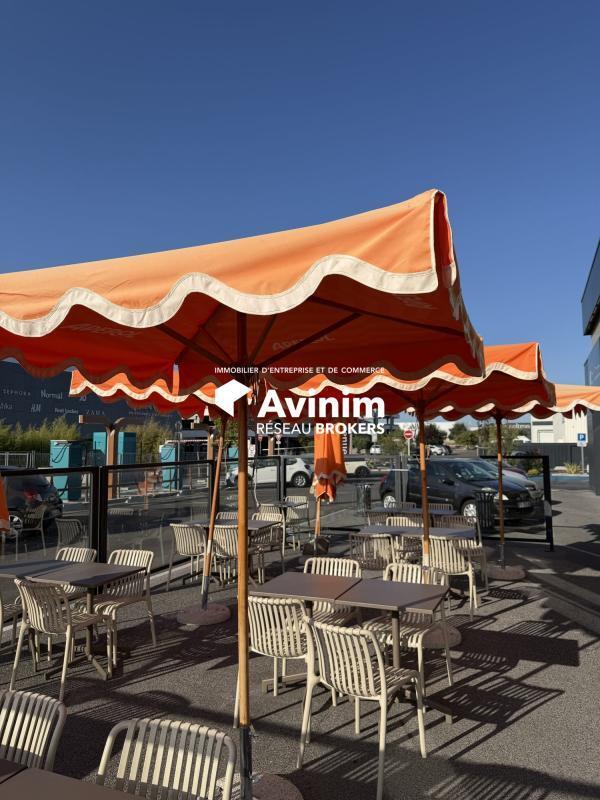 Plus de détails pour Local commercial à vendre