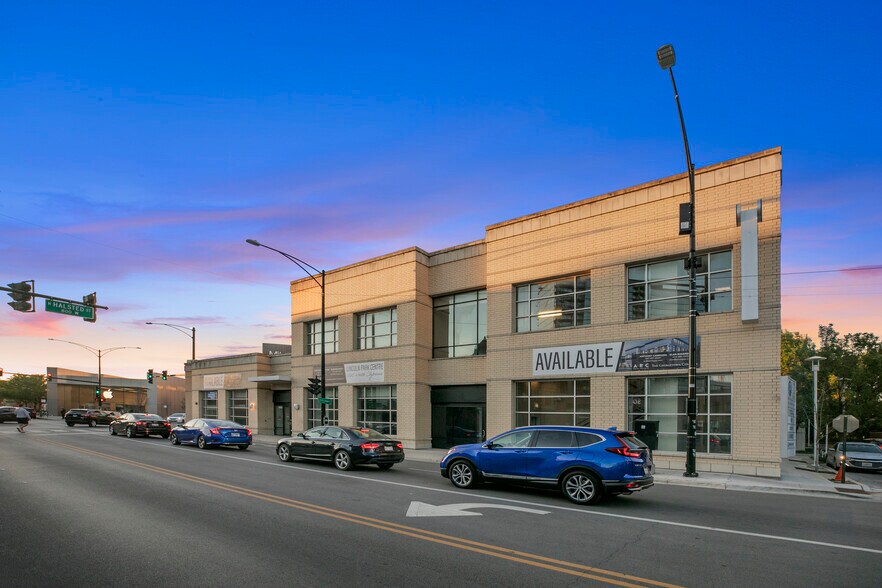 755 W North Ave, Chicago, IL à louer - Photo de l’immeuble – Image 3 sur 6