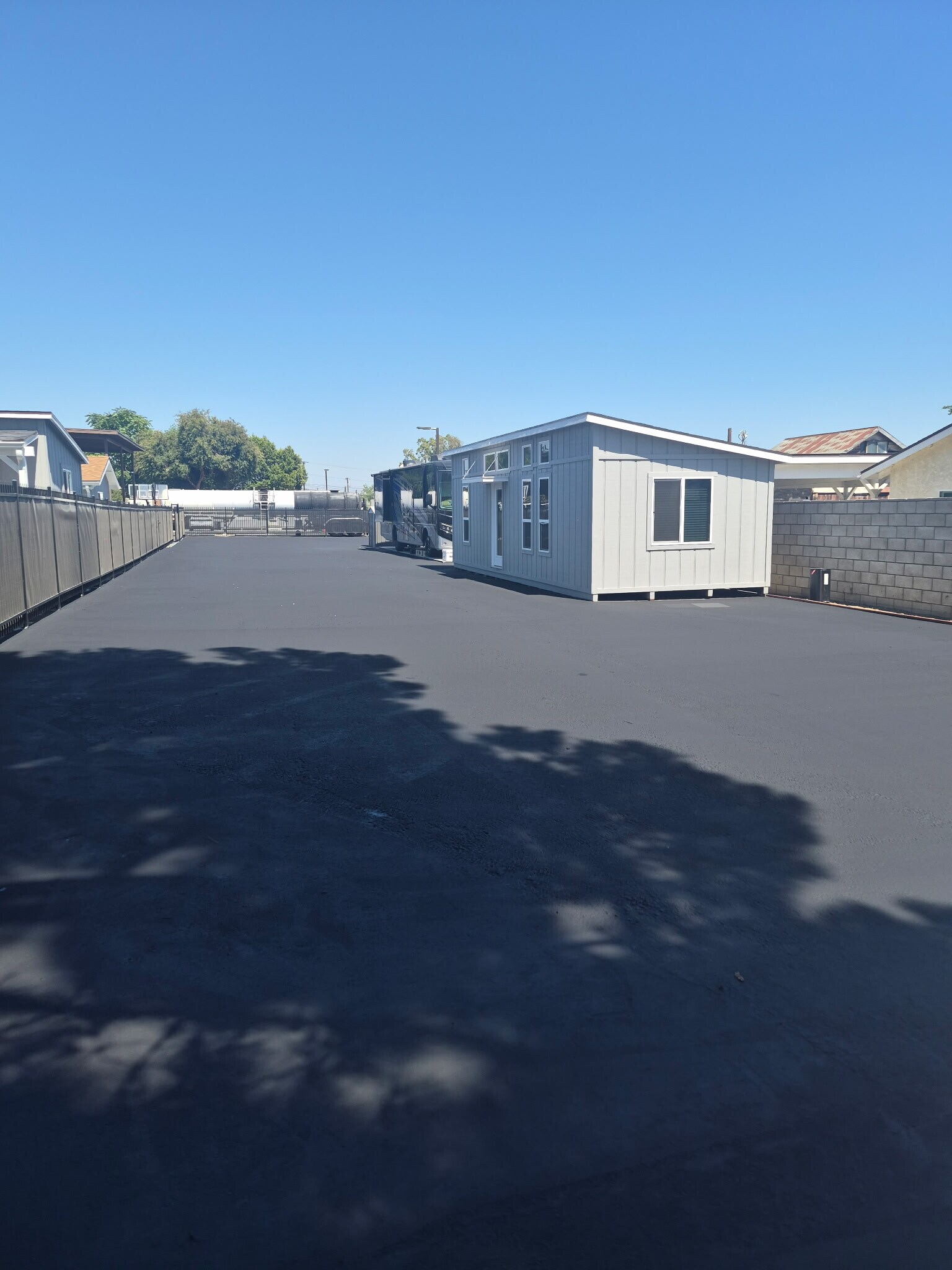 11211-11225 Kadota Ave, Pomona, CA à louer Photo de l’immeuble– Image 1 sur 16