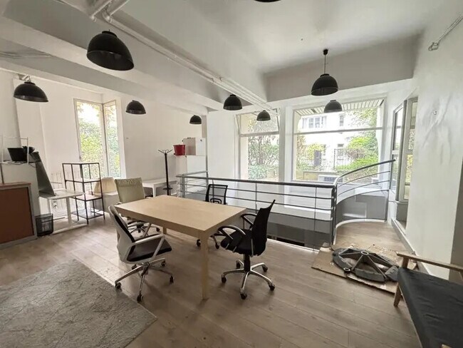Plus de détails pour Bureau à louer