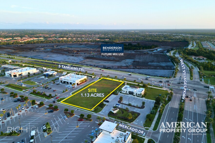 12134 Mercado Dr, Venice, FL à louer - Photo de l’immeuble – Image 3 sur 7