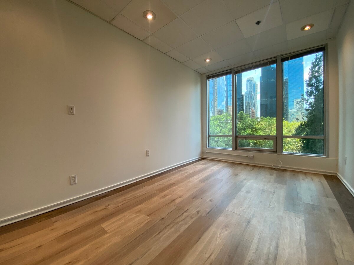 989 Nelson St, Vancouver, BC V6Z 2S1 - Lot 219 - - Photo intérieure - Image 1 of 9
