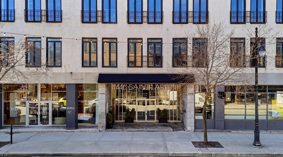 4446 Boul Saint-Laurent, Montréal, QC à louer - Photo de l’immeuble – Image 3 sur 25