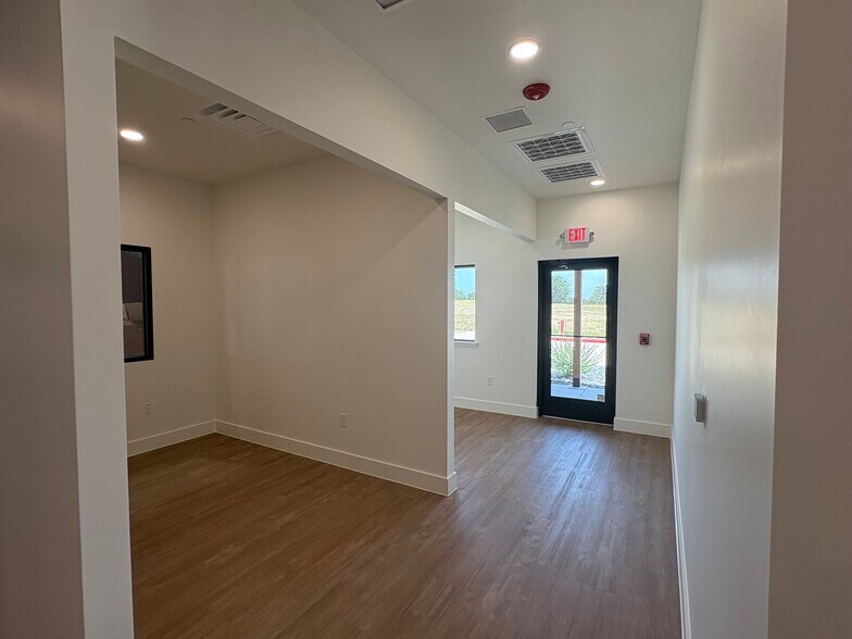 2600 Digby Dr, Belton, TX à louer - Photo de l’immeuble – Image 2 sur 6