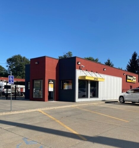 141 SW 63rd St, Des Moines, IA à louer Photo de l’immeuble– Image 1 sur 5