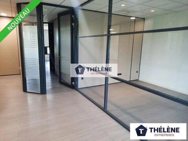 Plus de détails pour Bureau à vendre