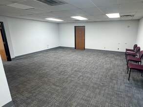 5130-5159 S 94th East Ave, Tulsa, OK à louer Photo intérieure– Image 2 sur 6