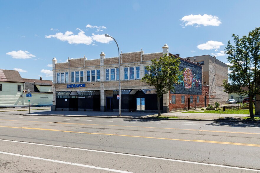 1131 Broadway St, Buffalo, NY à vendre - Photo de l’immeuble – Image 3 sur 48