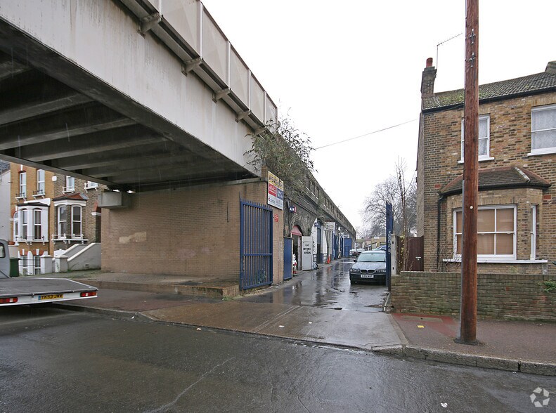 Avenue Rd, Londres à louer - Photo de l’immeuble – Image 2 sur 15