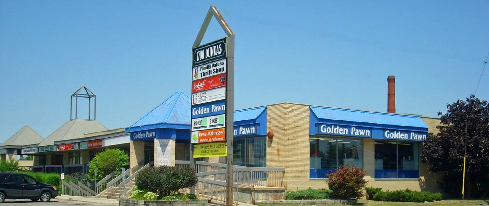 1700 Dundas St, London, ON à louer Photo principale– Image 1 sur 2