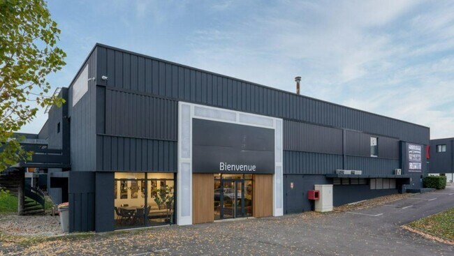 Plus de détails pour Local commercial à vendre
