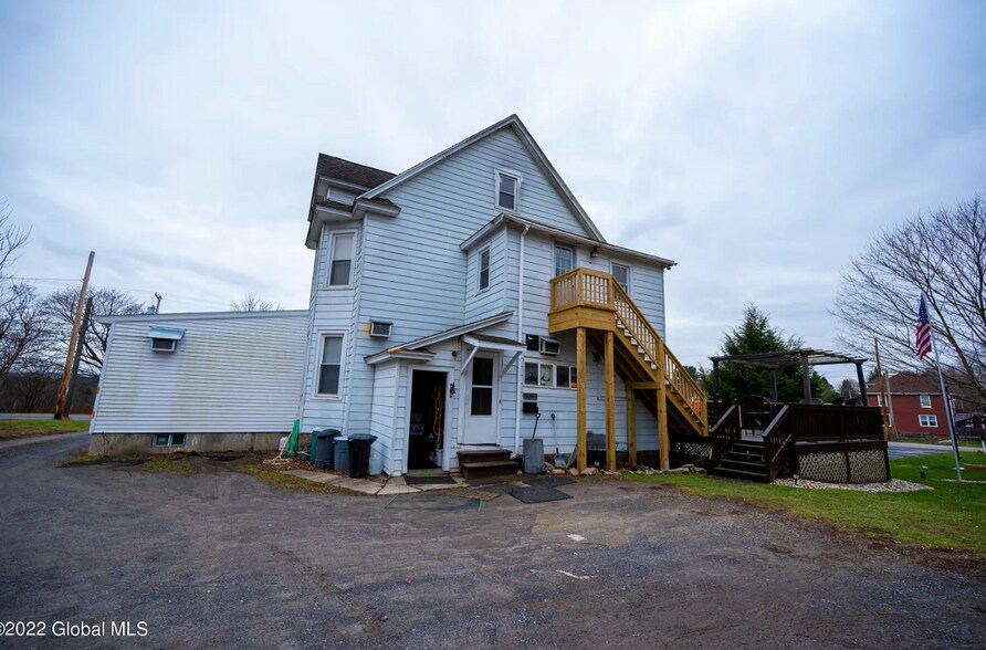 410 Mohawk Dr, Fonda, NY à vendre - Photo de l’immeuble – Image 3 sur 34