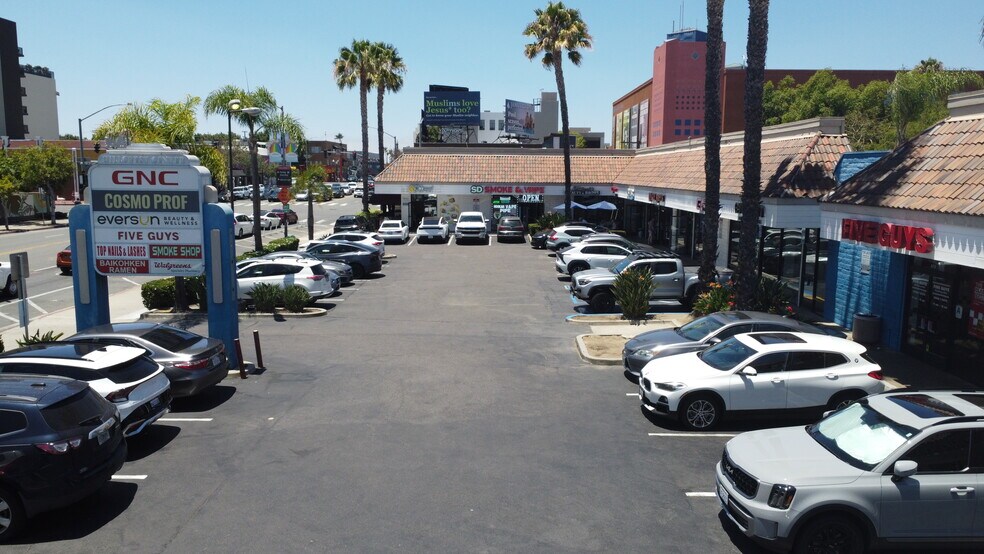 600-696 University Ave, San Diego, CA à louer - Photo de l’immeuble – Image 3 sur 10