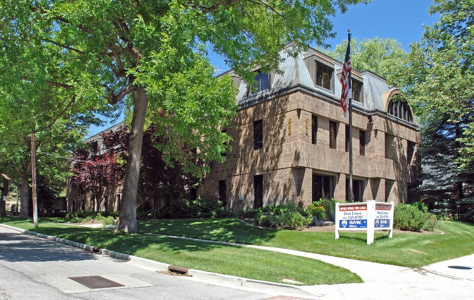 699 E South Temple, Salt Lake City, UT à louer - Photo de l’immeuble – Image 2 sur 32