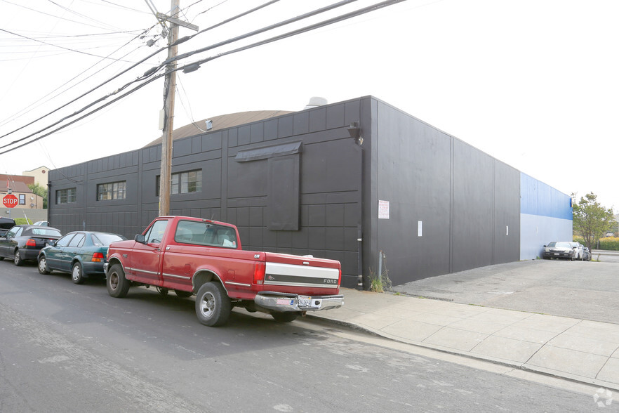111 Pine Ave, South San Francisco, CA à louer - Photo de l’immeuble – Image 3 sur 20