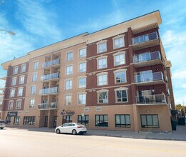 82 John St S, Aylmer, ON à louer Photo de l’immeuble– Image 2 sur 5