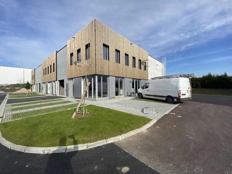 Local d’activités dans Seclin à louer - Photo de l’immeuble – Image 1 sur 4