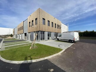 Plus de détails pour Local d'activités à louer