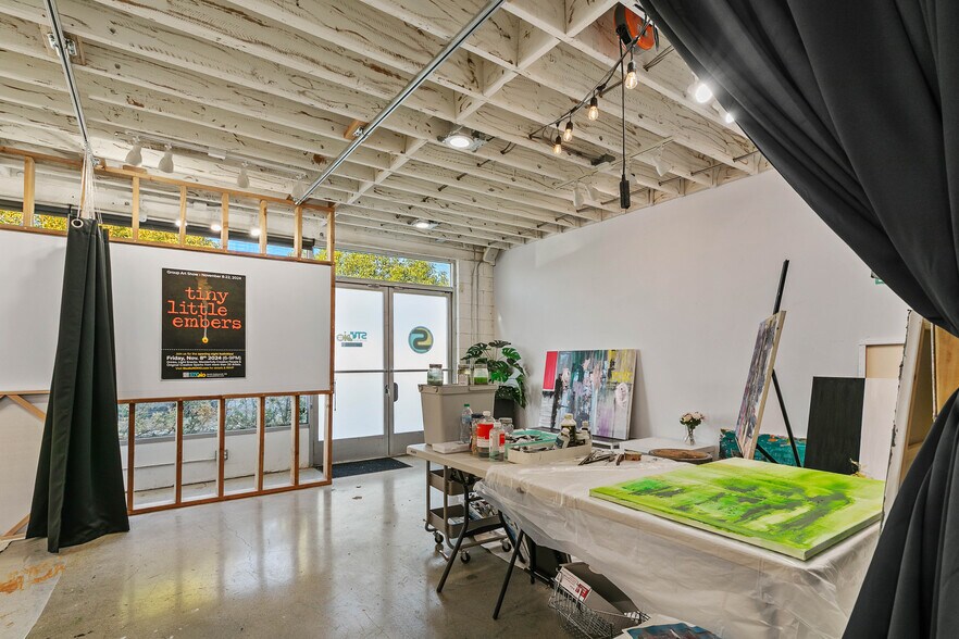 10542 Burbank Blvd, North Hollywood, CA à vendre - Photo de l’immeuble – Image 3 sur 21