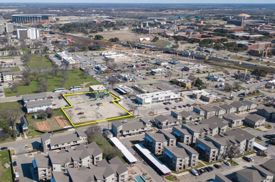 722 S 7th St, Waco, TX à louer - Photo de l’immeuble – Image 3 sur 31