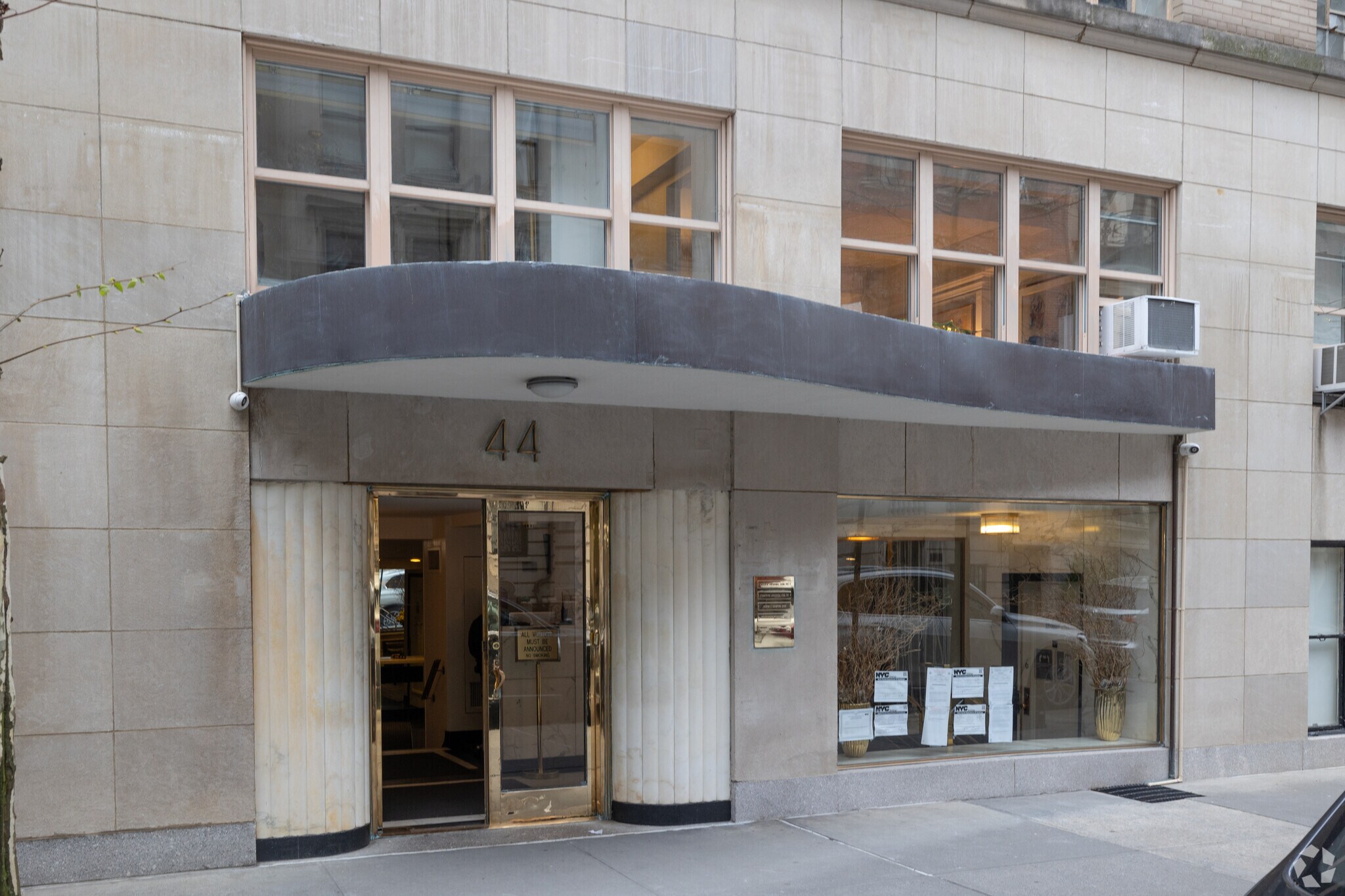 44 E 67th St, New York, NY à louer Photo principale– Image 1 sur 4