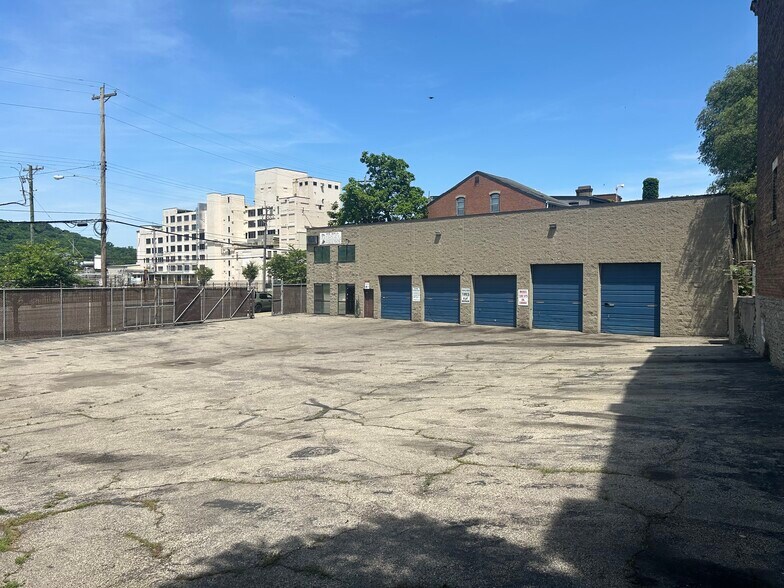 2500 Spring Grove Ave, Cincinnati, OH à vendre - Photo de l’immeuble – Image 3 sur 33
