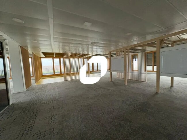 Plus de détails pour Boulevard De Tournai, Lezennes - Bureau à louer