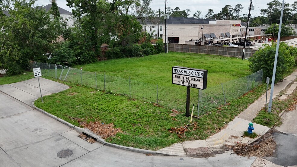 7825 Janak Dr, Houston, TX à vendre - Photo principale – Image 1 sur 4