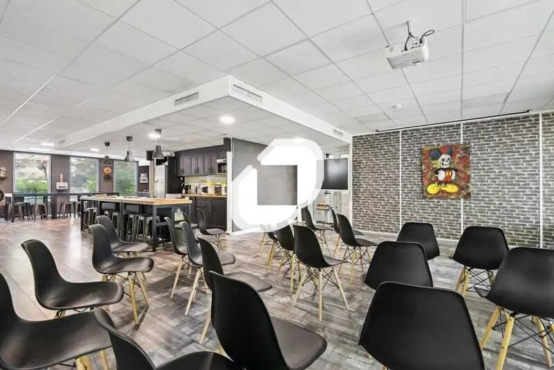 Bureau dans Vélizy-Villacoublay à louer - Photo de l’immeuble – Image 3 sur 12