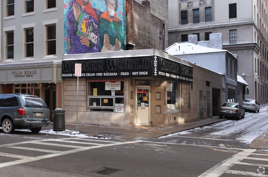 626 Smithfield St, Pittsburgh, PA à louer - Photo principale – Image 1 sur 2