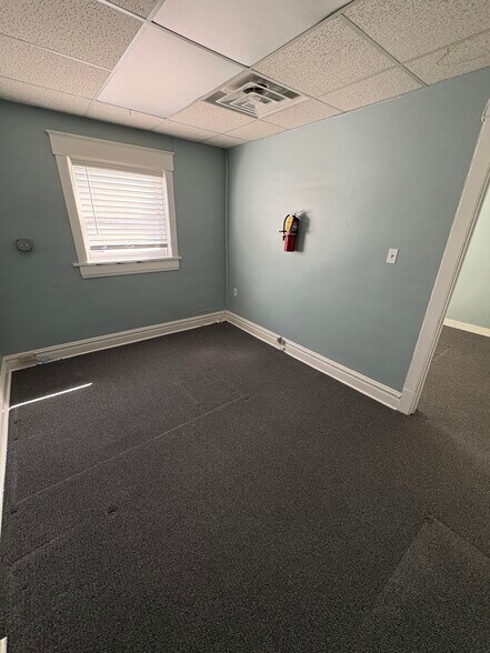 5121 Main St, Downers Grove, IL à louer - Photo de l’immeuble – Image 2 sur 4