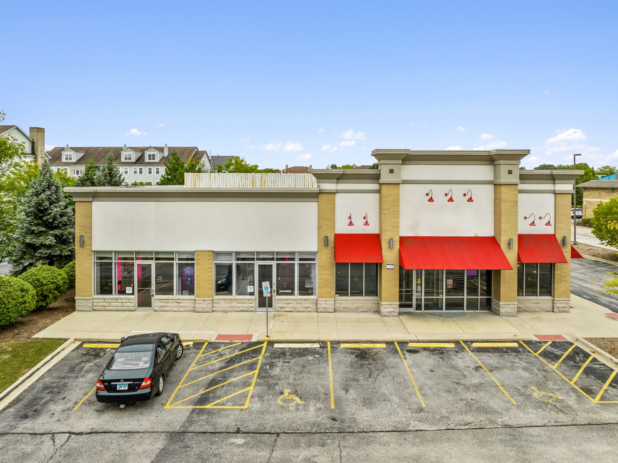1323 W Lake St, Addison, IL à vendre Photo principale– Image 1 sur 6