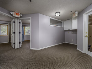 3165 Fernbrook Ln N, Plymouth, MN à louer Photo intérieure– Image 2 sur 13