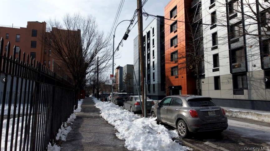 915 Eagle Ave, Bronx, NY à vendre - Photo de l’immeuble – Image 3 sur 12