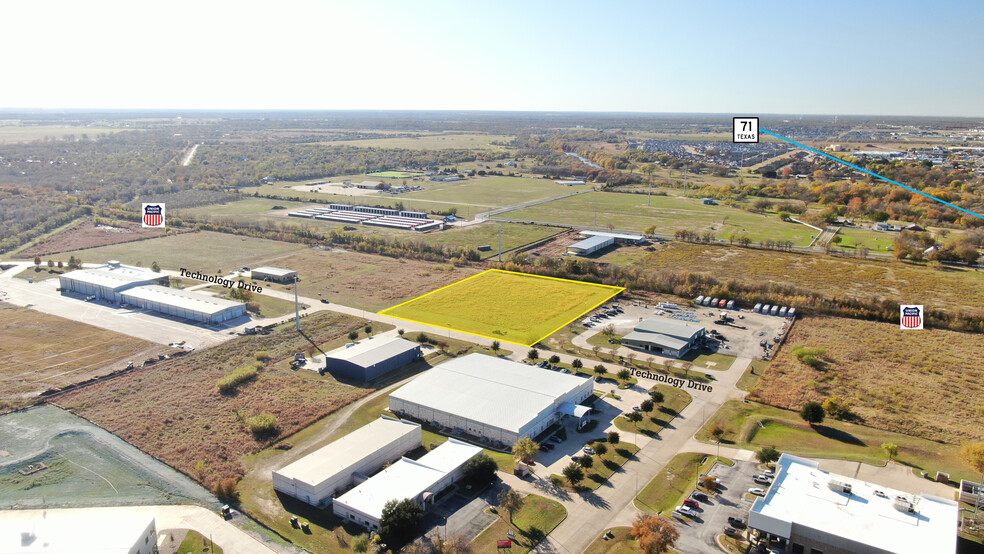 404 Technology Dr, Bastrop, TX à vendre - Photo principale – Image 1 sur 9