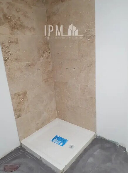 Bureau dans Aubagne à louer - Photo intérieure – Image 3 sur 5