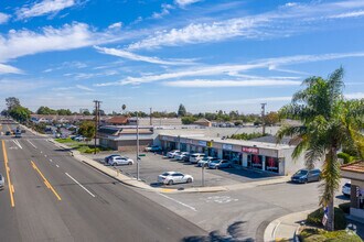 4653-4669 Riverside Dr, Chino, CA - Vue aérienne  vue de carte - Image1