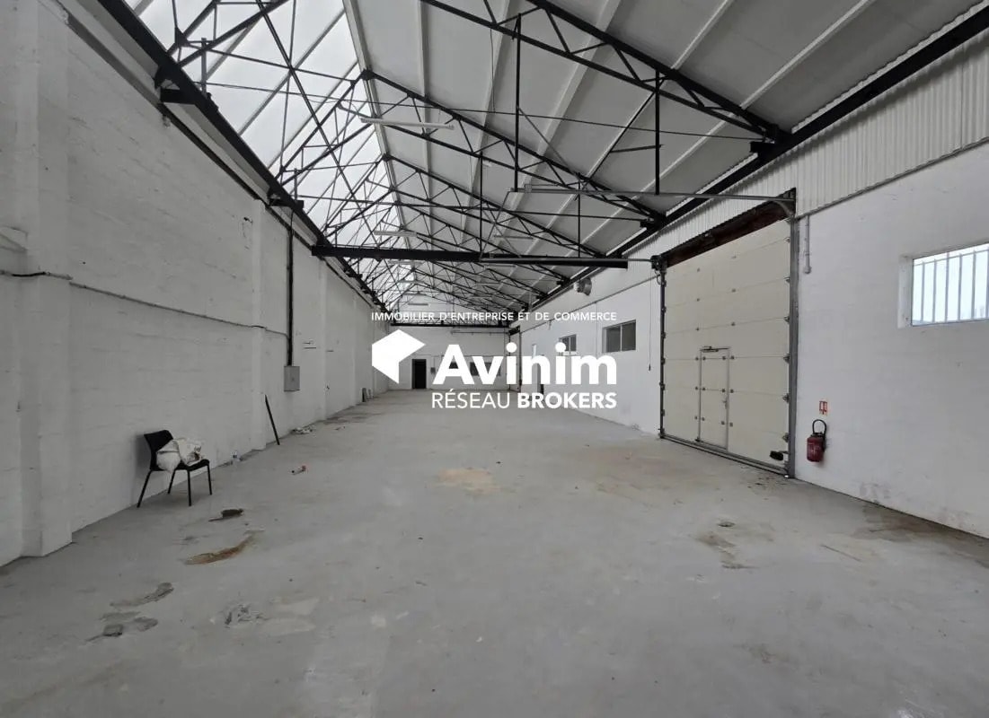 Local d’activités dans Saint-Brice-sous-Forêt à louer Photo intérieure– Image 1 sur 5