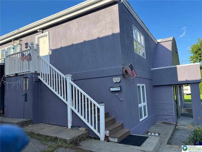 749 E Ettwein St, Bethlehem, PA à vendre - Photo de l’immeuble – Image 3 sur 25