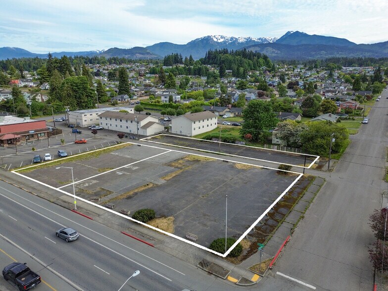 1016 E 1st St, Port Angeles, WA à vendre - Photo de l’immeuble – Image 1 sur 8