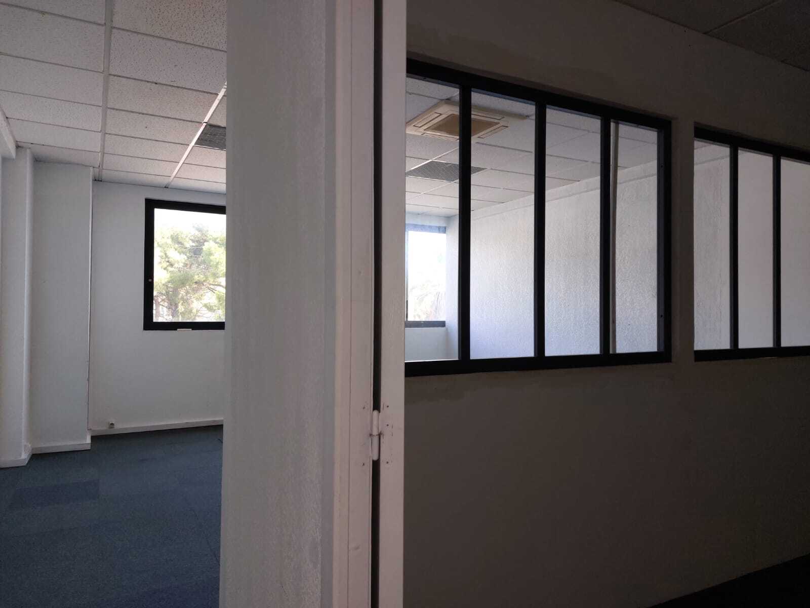 Avenue De L'Universite, La Valette-du-Var à louer Photo intérieure– Image 1 sur 2