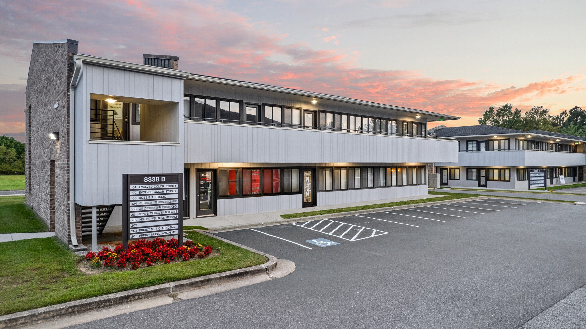 8338 Veterans Hwy, Millersville, MD à louer Photo de l’immeuble– Image 1 sur 3