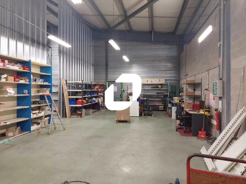 Bureau dans Trappes à louer - Photo intérieure – Image 3 sur 9