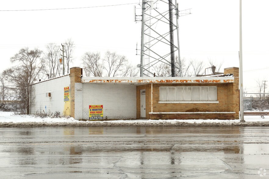 13633-13649 W Grand River Ave 3 Parcels portefeuille de 3 biens à vendre sur LoopNet.fr - Aérien – Image 2 sur 3
