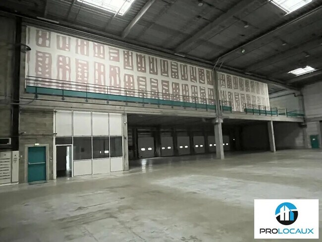 Plus de détails pour 2 Oise, Rivecourt - Industriel/Logistique à louer