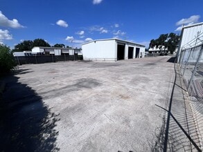 17223 Houston Dr, Cypress, TX à louer Photo de l’immeuble– Image 2 sur 15