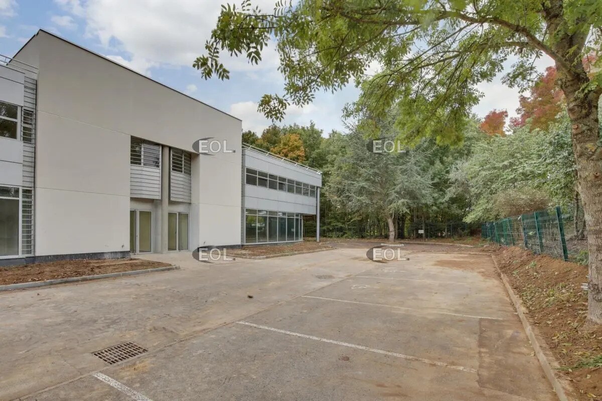 Local d’activités dans Tremblay-en-France à louer Photo de l’immeuble– Image 1 sur 5