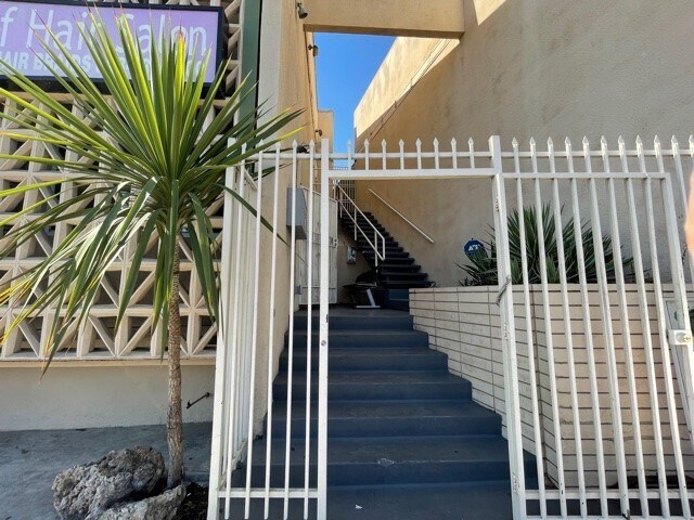 1017-1019 S La Brea Ave, Los Angeles, CA à louer - Photo principale – Image 1 sur 19