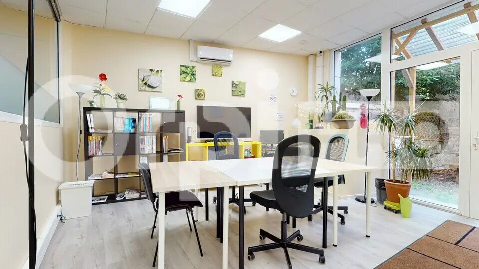 Local d’activités dans Soissons à louer - Photo de l’immeuble – Image 1 sur 7