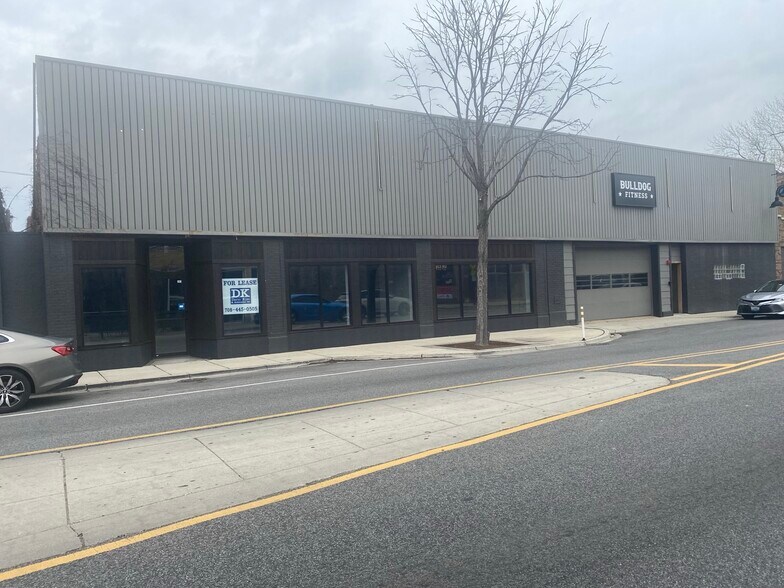 6212 Roosevelt Rd, Oak Park, IL à louer - Photo de l’immeuble – Image 2 sur 7